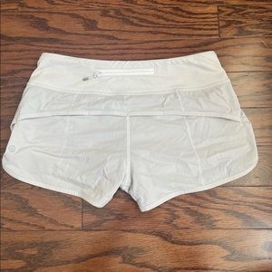 White lulu speed up shorts